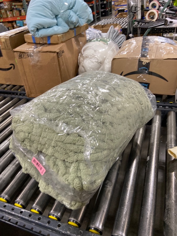 Photo 1 of Admitrack Chunky Knit Blanket Throw, 100% Hand Knit Chenille Throw Blanket for Sofa & Home Decor, Soft and Cozy Knitted Throw Blankets (Sage Green, 60"x80")