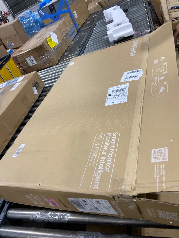 Photo 1 of Samsung 43” Smart Monitor M7 (M70F) 4K UHD Display, Samsung Vision AI, Smart TV Apps, Gaming Hub, USB-C, HDMI and USB-A, Black, LS43FM702UNXZA, 2025