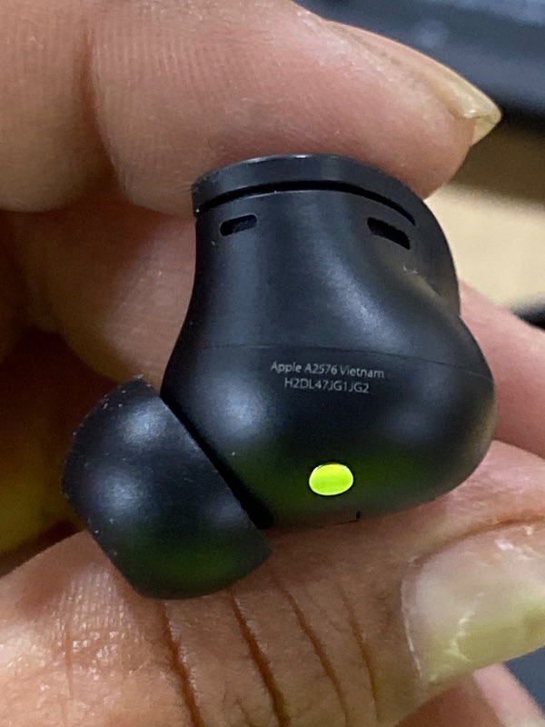 Photo 1 of RIGHT SIDE NONFUNCTIONAL----------------------Beats Fit Pro (1st Gen) - True Wireless Noise Cancelling Earbuds - Active Noise Cancelling - Sweat Resistant Earphones, Compatible with Apple & Android, Class 1 Bluetooth®- Beats Black