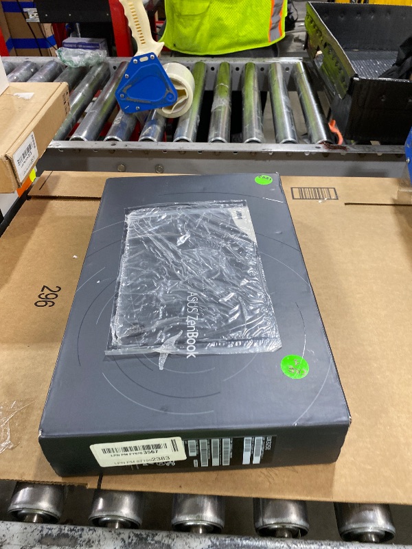 Photo 1 of ASUS ZenBook 13 Ultra-Slim Laptop, 13.3 OLED NanoEdge, Intel Evo Platform i5-1135G7, 8GB LPDDR4X RAM, 256GB SSD, Thunderbolt 4, Wi-Fi 6, Windows 11 Home, AI Noise-Cancellation, Pine Grey, UX325EA-DH51