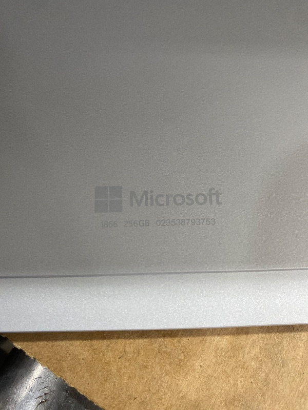 Photo 1 of Microsoft Surface Pro 7 – 12.3" Touch-Screen - 10th Gen Intel Core i5 - 16GB Memory - 256GB SSD – Platinum
