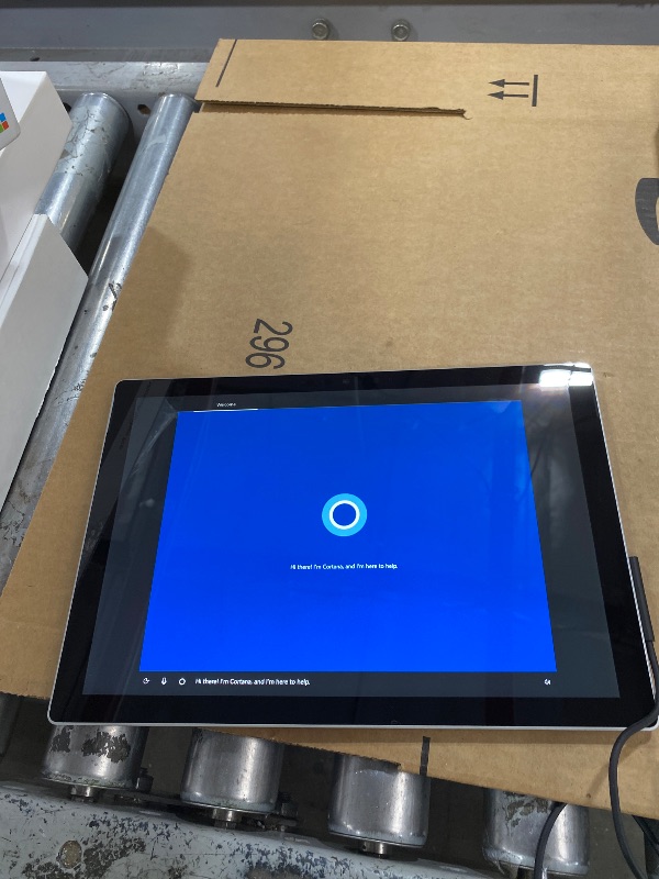 Photo 1 of Microsoft Surface Pro 7 – 12.3" Touch-Screen - 10th Gen Intel Core i5 - 16GB Memory - 256GB SSD – Platinum