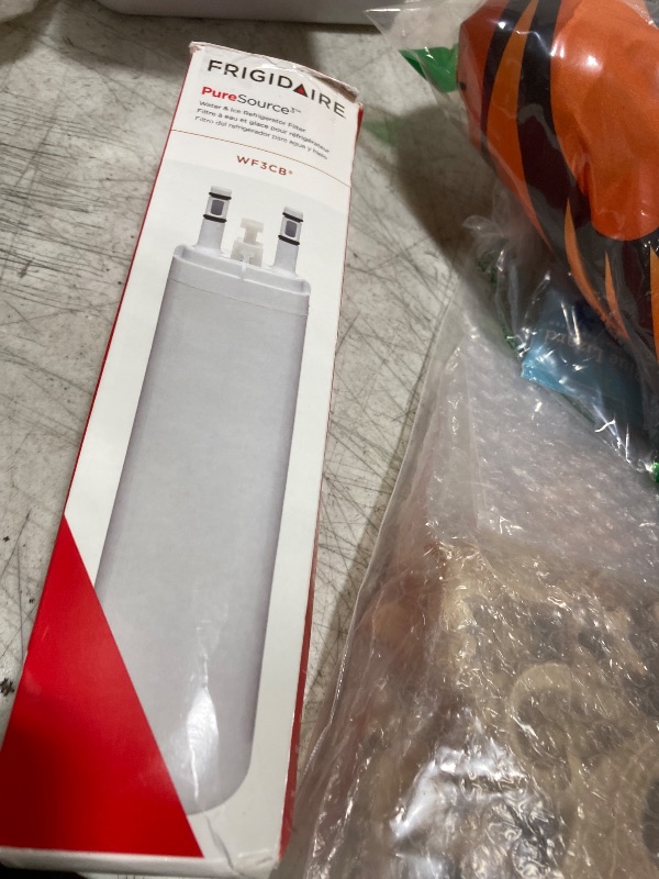 Photo 1 of Frigidaire WF3CB Puresource3 Refrigerator Water Filter, White, 1 Count (Pack of 1)