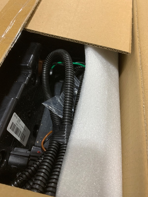 Photo 1 of Lochnchn Tail Light Assembly Compatible With 2019-2025 GMC Sierra 1500 2500HD 3500HD Left Driver Side Taillight Rear Lamp Brake Light Replace# 84565919 GM2800309 Halogen Type