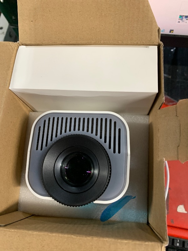 Photo 1 of [Projector 2026 Upgraded] Mini Projector Support 4K 1080P Auto Keystone 270°Rotatable with WiFi 6 and Bluetooth 5.2 Projector Portable Compatibile with HDMI/TV Stick/Memory Stick/Laptop,White