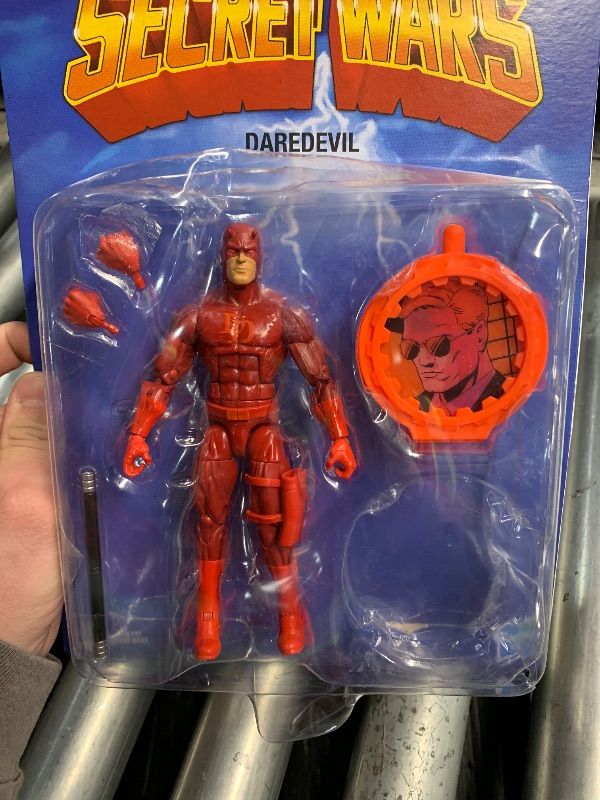 Photo 1 of ***INCORRECT FIGURE INSIDE UNKNOWN WHAT CORRECT ONE IS***
Marvel Legends Series Secret Wars Daredevil, Retro Comics Collectible 6 Inch Action Figure with Lenticular Shield