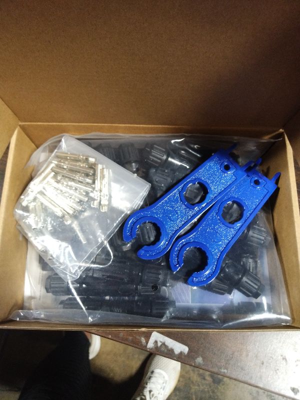 Photo 1 of 20 Pairs Solar Connector (10AWG), 40Pcs Solar Panel Cable Connectors Adapter Male/Female IP68 1000V 30A 10AWG 12AWG 14AWG Waterproof Dustproof Connector with 2 Spanners (20 Pairs Solar Connectors)