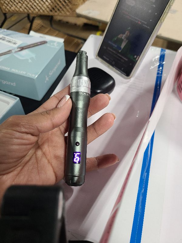 Photo 1 of 0.25mm Derma Roller Pen
