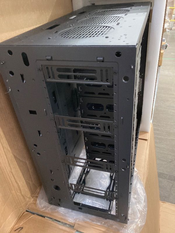 Photo 1 of **MISSING PARTS**Thermaltake AX700 Super Tower; SSI-CEB/SSI-EEB/XL-ATX/E-ATX; 560mm Radiator Support; 360mm-630mm GPU Clearance; Support for up to 18x 3.5 or 2.5"; Supports 2X 5.25; CA-11B-00F1NN-00
