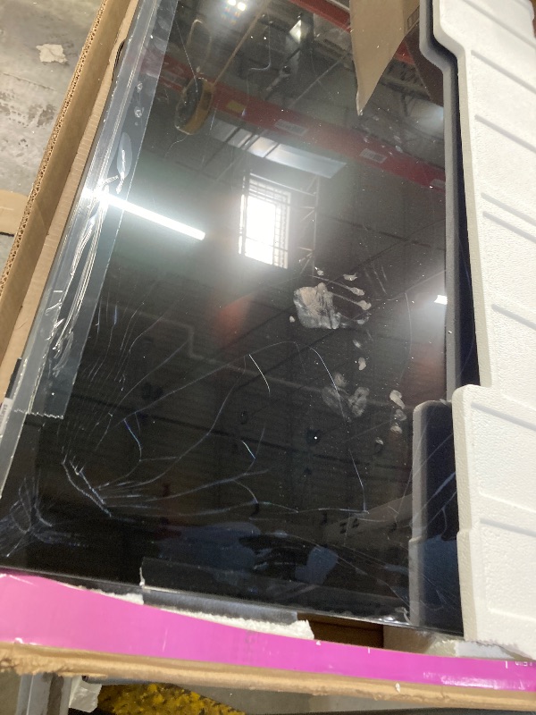 Photo 1 of ***It's used and it's broken, it doesn't work*****Samsung 50-Inch Class Crystal UHD U8000F 4K Smart TV (2025 Model) Endless Free Content, Crystal Processor 4K, MetalStream Design, Knox Security, Alexa Built-in