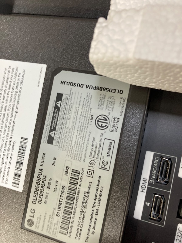 Photo 1 of ***It's used and it's broken, it doesn't work****LG 55-Inch Class OLED AI 4K B5 Series Smart TV w/Dolby Atmos, Dolby Vision, HDR10, AI Super Upscaling 4K, Filmmaker Mode, Wow Orchestra, Alexa Built-in (OLED55B5PUA.AUSZ, 2025)