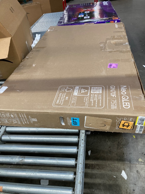 Photo 1 of ***It's used and it's broken, it doesn't work****Samsung 75-Inch Class Neo QLED QN70F 4K Mini LED Smart TV (2025 Model) NQ4 AI Gen2 Processor, Quantum Matrix Technology Slim, Motion Xcelerator 144Hz, Samsung Vision AI, Alexa Built-in