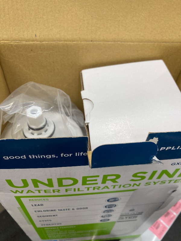 Photo 1 of ***DAMAGE -SELLING AS PART ONLY*** GE Single Stage Under Sink Water Filtration System, Reduces 95+ Impurities Including Lead, Chlorine, Arsenic, & PFOA/PFOS, Easy Installation with Included Kit, Twist & Lock Design, GXK140TNN