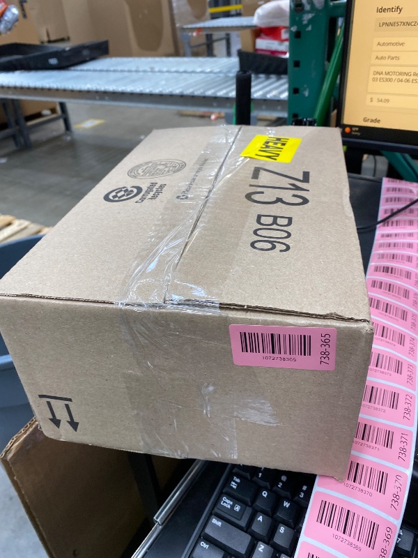 Photo 1 of ***DAMAGE CONNECTOR SELLING AS PARTS ONLY*** DNA MOTORING Rear Right Wheel Bearing Hub Assembly w/ABS Sensor Compatible with 02-03 ES300 / 04-06 ES330 / 05-12 Avalon / 02-11 Camry / 01-03 Highlander, OEM-WHA-0242