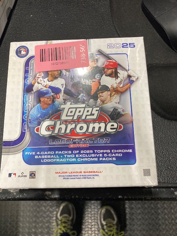 Photo 1 of **FACTORY SEALED**2025 Topps Chrome Baseball Logofractor Edition Box
