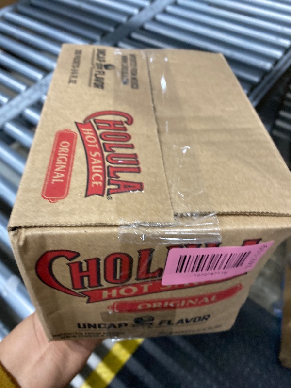 Photo 1 of ***MAY 5, 2026***Cholula Original Hot Sauce Packets, 200 count - One 200 Count Individual Hot Sauce Packets with Mexican Peppers and Signature Spice Blend, Perfect Single-Serve Size for Delivery and Takeout***MAY 5, 2026***