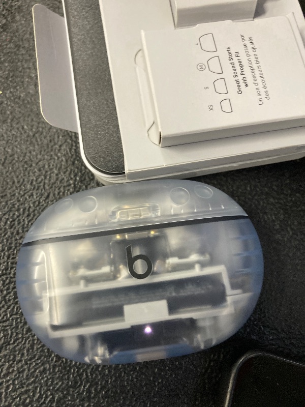 Photo 1 of ***its doesnt work, to use for parts, its not permitted to return, to refund***Beats Studio Buds + | True Wireless Noise Cancelling Earbuds, Enhanced Apple & Android Compatibility, Built-in Microphone, Sweat Resistant Bluetooth Headphones, Spatial Audio -
