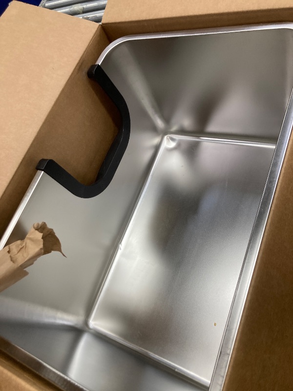 Photo 1 of *Dents* Yangbaga Extra Large Stainless Steel Litter Box, Leak Proof 12 Inches High Sides for Urine & Litter Trapping, Easy Entry for Kittens, Older Cats,Non-Stick,Non-Slip,No Sharp Edges