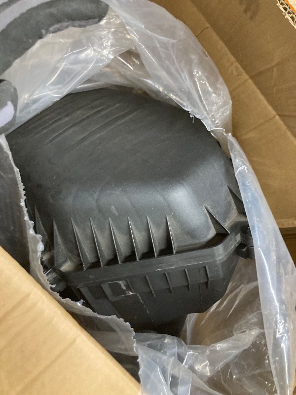 Photo 1 of *Minor damage* NewYall Engine Air Cleaner Intake Filter Box Housing with Filter for Chrysler 300 Dodge Charger 3.6L 2011-2020
