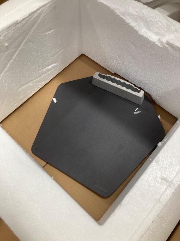 Photo 1 of ***BROKEN*NON RETURNABLE*NON REFUNADABLE*NO EXCEPTIONS***
*Scratched/cracked screen* LG 45GX950A-B 45-inch Ultragear 5K2K WUHD (5120 x 2160) OLED Curved Gaming Monitor, Dual-Mode, 165Hz, 0.03ms, NVIDIA G-Sync, AMD FreeSync Premium Pro, HDR True Black 400,