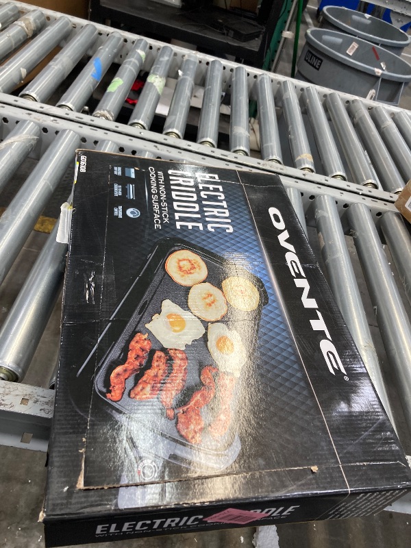 Photo 1 of **CHIPPED IN FRONT**OVENTE Electric Griddle with 16 x 10 Inch Flat Non-Stick Cooking Surface, Removable and Adjustable Temperature Control, Indoor Grill for Instant Breakfast, Pancakes, Eggs or Burgers, Black GD1610B