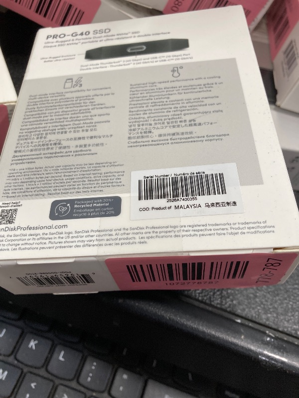 Photo 1 of ***Factory seal***

SanDisk Professional 2TB PRO-G40 SSD - Up to 2700MB/s, Thunderbolt 3 (40Gbps), USB-C (10Gbps), IP68 dust/Water Resistance, External Solid State Drive - SDPS31H-002T-GBCND