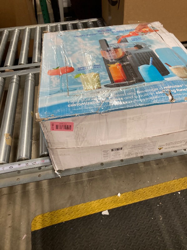 Photo 1 of ****Parts only****

Iceman by Chefman Slush-Ease 68oz Slushie Machine, 48oz Liquid Capacity Frozen Drink Maker & Slushy Machine with 5 Presets and LED Display, Perfect for Frozen Margaritas, Frappes, Smoothies & Shakes