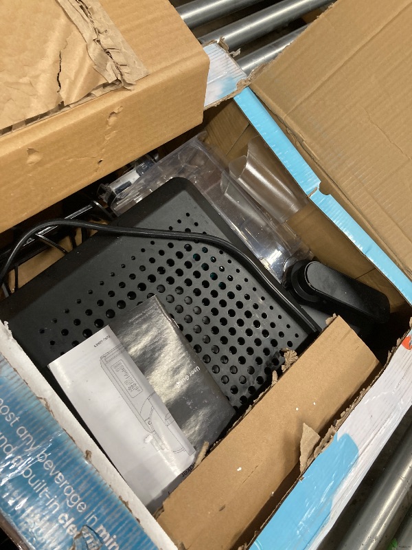 Photo 1 of ****Parts only****

Iceman by Chefman Slush-Ease 68oz Slushie Machine, 48oz Liquid Capacity Frozen Drink Maker & Slushy Machine with 5 Presets and LED Display, Perfect for Frozen Margaritas, Frappes, Smoothies & Shakes