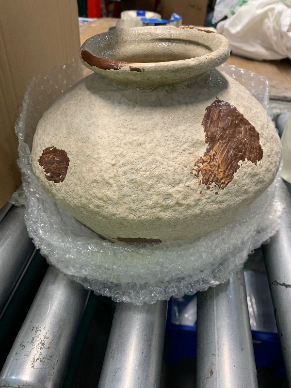 Photo 1 of ***STOCK PHOTO FOR REFERENCE ONLY, SEE PHOTOS***Galt International White Textured Ceramic Flower 9" D x 6.8" H Vase Oval Oblong Shape for Centerpiece - Home Decor Kitchen Living Room Bedroom Dining Room Table Gift