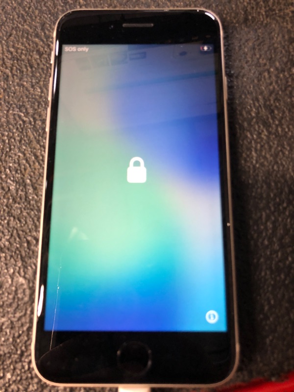 Photo 1 of *** LOCKEDTO PREVIOUS OWNER *** Apple iPhone SE 3rd Gen, 128GB, Starlight - Unlocked (Renewed)