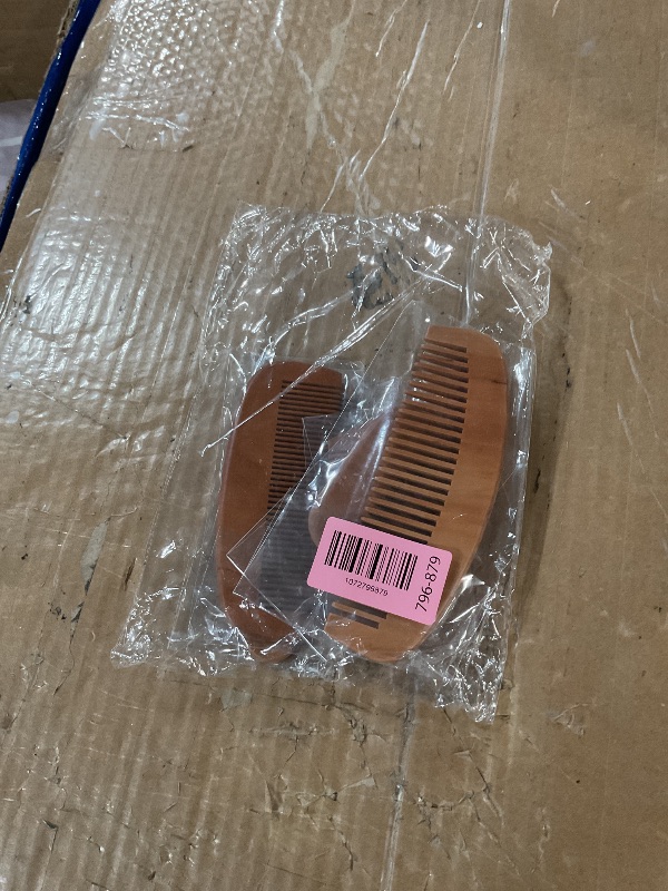 Photo 1 of ** missing one comb **
Patelai 6 Pcs Wooden Combs for Women Men, Natural Sandalwood Comb Set, Wide and Fine Teeth for Anti Static Hair Beard(Cute Style)