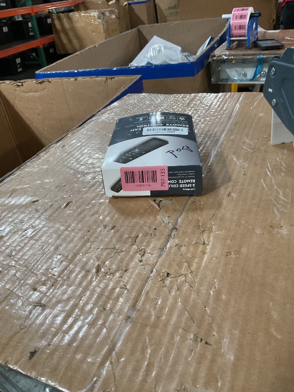 Photo 1 of ** may or may not work **
3-Speed Universal Ceiling Fan Remote Control Kit for Hampton Bay, Replacement for Home Decorators Collection Harbor Breeze Hunter, with Timer Light Dimmer, 2AAZPHD3/HD3 KUJCE10320/TR222A