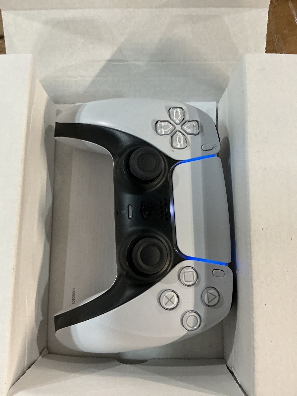 Photo 1 of ***START BUTTON JAMMED***
PlayStation DualSense™ Wireless Controller - for PS5, PC, MAC & Mobile