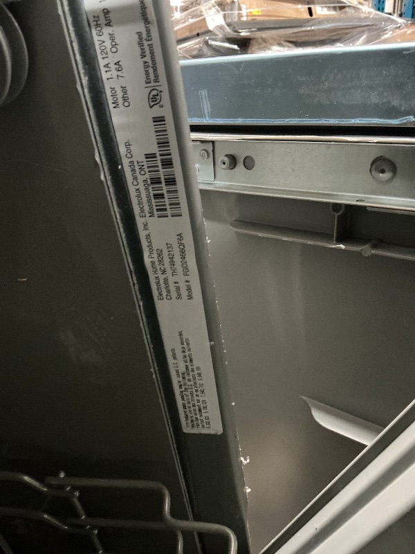 View 3 of ***DAMAGED DURING TRANSIT - TRUCK/TRAILER PICKUP ONLY***Frigidaire Gallery 24-in Top Control Built-in Dishwasher ( Smudge-Proof Stainless Steel ) , OrbitClean , 52-Decibel