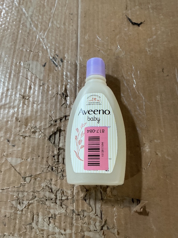 Photo 1 of ***FACTORY SEALED***Aveeno Baby Nighttime Calming Comfort Bath, Body & Hair Wash with Relaxing Lavender & Vanilla Scents & Oat Extract, Tear-Free Formula, No added parabens, & Soap-Free, 12 fl. oz