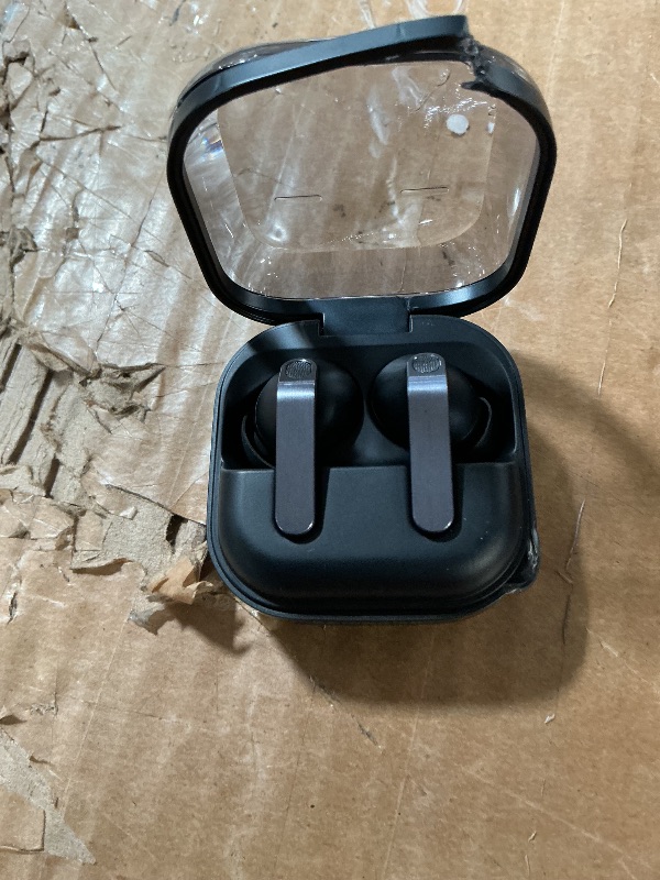 Photo 1 of ** case is cracked **
Samsung Galaxy Buds 4 Pro (2026) AI True Wireless Bluetooth Earbuds, Hi-Res Audio, 2-Way Speaker, ANC 2.0, Optimized Comfort, IP57, Live Translation, Black [US Version, 2 Yr Warranty]