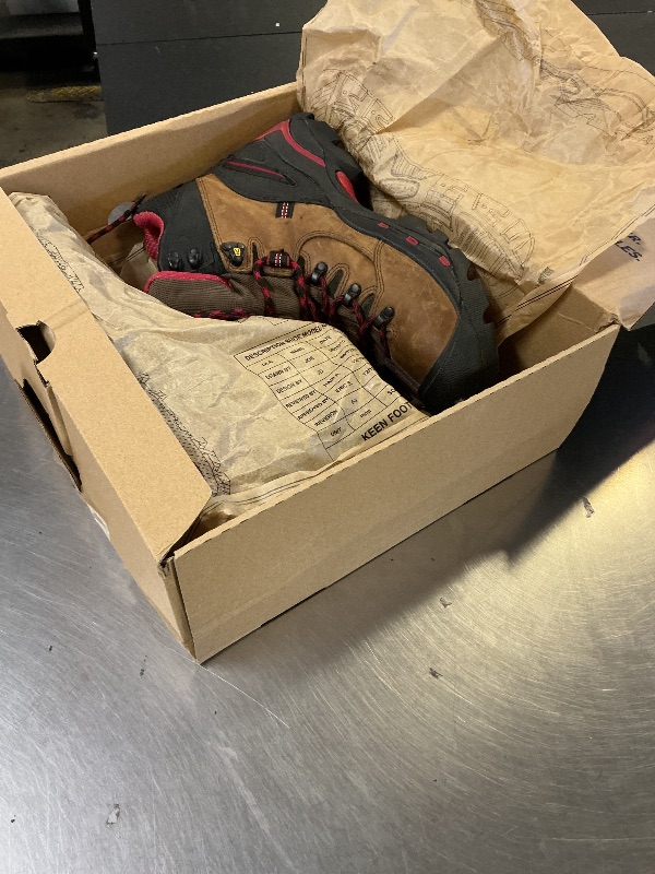 Photo 1 of KEEN Utility Men's Pittsburgh 6" Leather Waterproof Steel Toe Work Boots