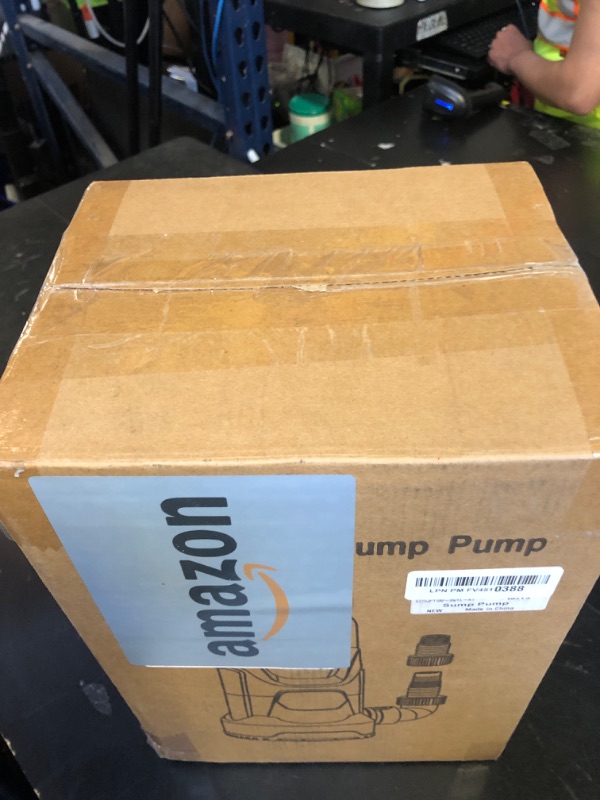 Photo 1 of SHANGDA Portable Sump Pump 1 HP Submersible Water Draining Pump 4500 GPH Clean/Dirty Electric Water Transfer Pumps with Adapters for Pool Basement Garden Spa Hot Tub Pond Flood Yard Water Tank