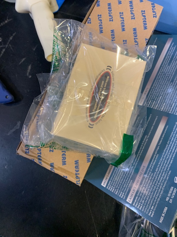 Photo 1 of 0.8 inch!Hidden Mini GPS Tracker for Vehicles Portable Real Time Magnetic Tracking Device Car Full Global Coverage Location Kids Dogs Trucks Person No Subscription Required Monthly Fee (Small Size)