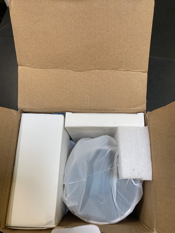 Photo 1 of ********READ CLERK COMMENTS******************MISSING PARTS*******

Mini Portable Projector with 4K Support, Bluetooth 5.4 WIFI6, 5watt Sound Base Speaker, 160 ANSI, Android 11, 210° Rotation , Auto Keystone Correction Video Projector HY300 ULTRA