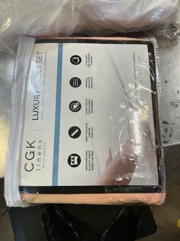 Photo 1 of King Size 4 Piece Sheet Set - Extra Soft, Breathable And Cooling Sheets - Hotel Luxury Durable Bed Sheets for Women & Men - Deep Pockets, Easy-Fit & Wrinkle-Free Sheets - Peach Oeko-Tex Bed Sheet Set