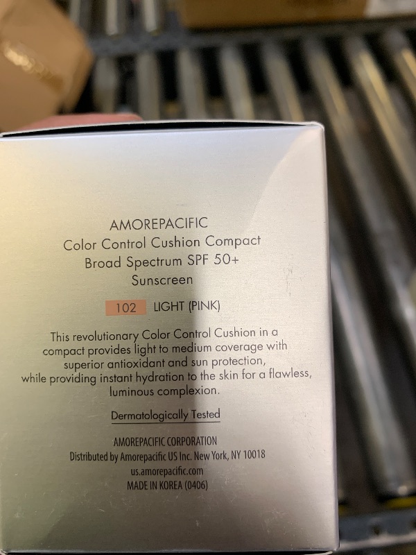 Photo 1 of AMOREPACIFIC Color Control Cushion Compact Broad Spectrum SPF 50+, 102 Light Pink, 1.05 Ounce (Pack of 1)