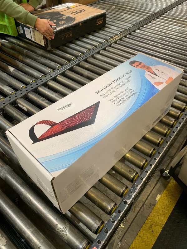 Photo 1 of 2026 Upgraded Red Light Therapy for Body,4 Modes Full Body Pain Relief,Large Size Dual-Wave LEDs(660nm&850nm),5-Level Intensity,10–90 Min Timer,Infrared Light Therapy Device for Home Use,Black