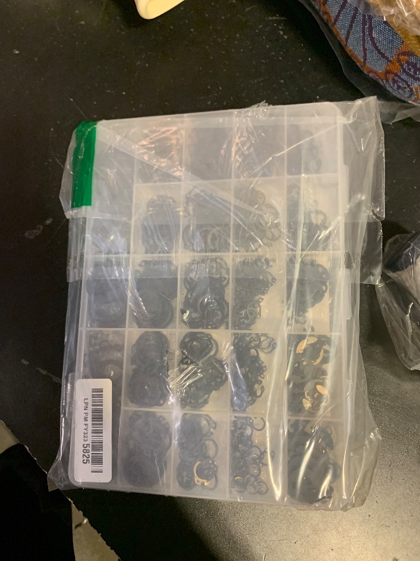 Photo 1 of Aienxn 802PCS Snap Rings Assortment Kit, E Clips Assortment Kit (1.5MM-10MM) and C Clips Assortment Kit (4MM-28MM), 31 Sizes Alloy Steel Snap Ring Kit with 5PCS Snap Ring Plier and 1PCS Tweezer