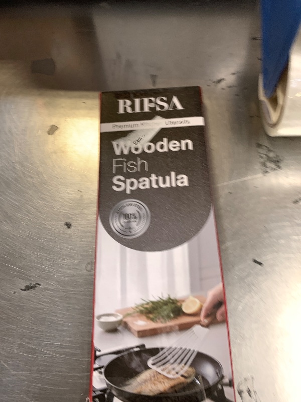 Photo 1 of 1 Slotted Elegant Silver Fish Turner Spatula - Metal Fish Spatula with 6.5 inch Blade & Ergonomic Wooden Handle - Ideal for Home and Professional Chefs