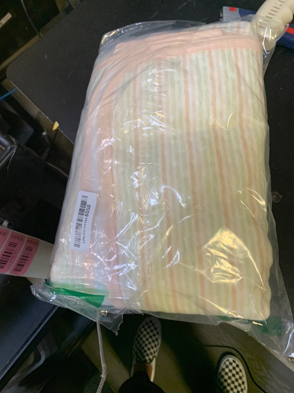 Photo 1 of Bed Pads Washable Waterproof, 40"x 60" Large Soft Reusable Pee Pads for Incontinence, 4-Layer Protectors Absorbent Cotton Underpads for Urine Adults, Elderly, Seniors,Women, Kids & Pets Bedwetting