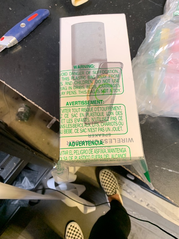 Photo 1 of COLSUR Bluetooth Speaker, Magnetic Wireless Charger, Bluetooth Speakers with Night Light, 2 in 1 Wireless Charging Station for iPhone 17/16/15/14/13/12 Series, AirPods Pro 2/4/3/2?Gift Ideal?(Black)