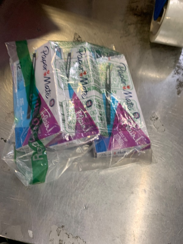 Photo 1 of ********BLACK, NOT RED******** Paper Mate Flair Felt Tip Pens, Medium Point (0.7mm), Black Ink, 12 Count - Teacher Supplies, Arts & Crafts