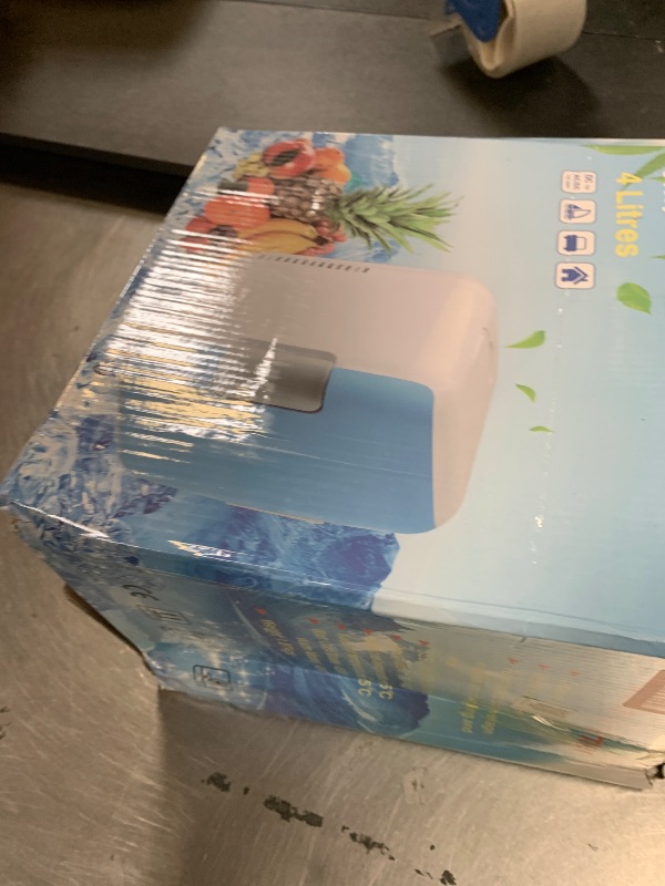 Photo 1 of Walfront Portable 50W Solar Powered Fridge Freezer for Camping RV Truck Outdoor Monocrystalline Panel Refrigerator DC18V Car Fridge 48W Cooling 45W Heating 24x22x16cm