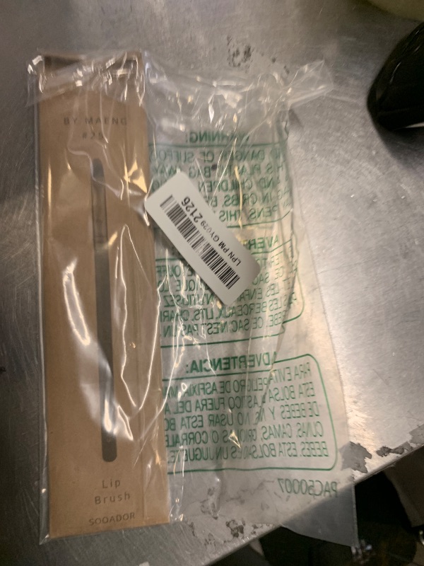 Photo 1 of [SOO ADOR] BY MAENG #25 Lip Brush - Precision Tool for Full Lip Coverage and Gradient Lip Effects | Designed by K-Pop Makeup Artist Maeng | Makeup Brush Lip Brush